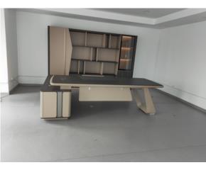 辦公桌